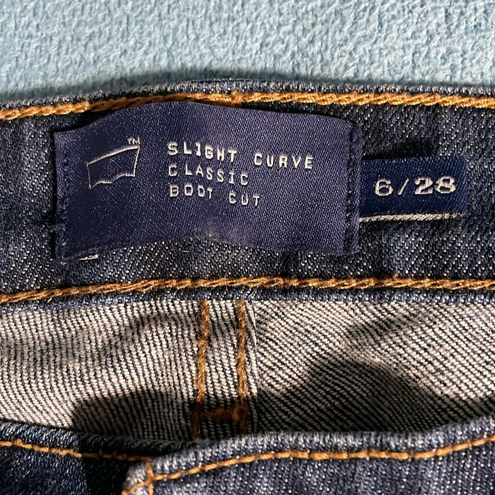 Levi’s size 6/28 Long bootcut jeans - Picture 2 of 6